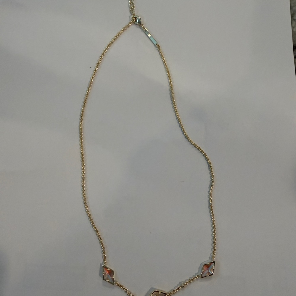 Elegant Gold Necklace with Diamond Accents